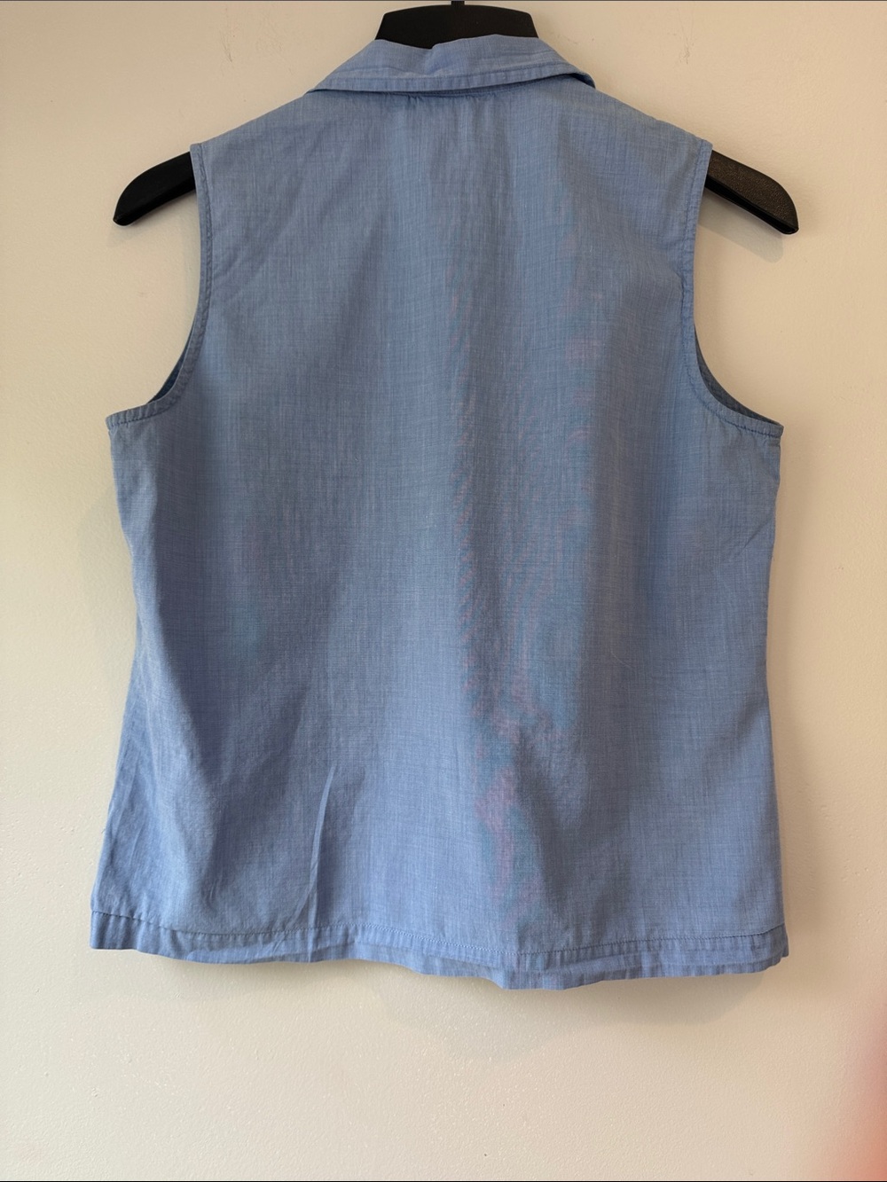 J. Crew 100% Cotton Poplin Cropped Blue Sleeveless Button-Down Shirt - Picture 4 of 6